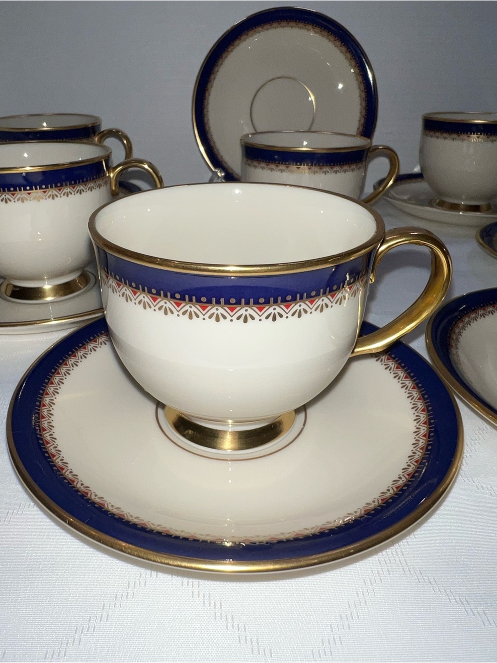 Lenox Presidential Collection Jefferson Footed Cup and Saucer 24K Gold Set of 7